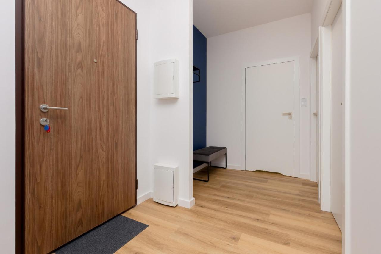 Apartment Avenue Solidarnosci On Wola By Noclegi Renters 바르샤바 외부 사진